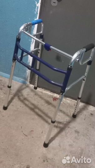 Ходунки для инвалидов