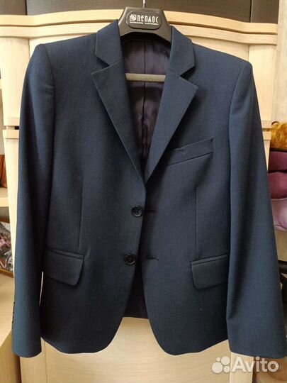 Продам пиджак для мальчика рост 134