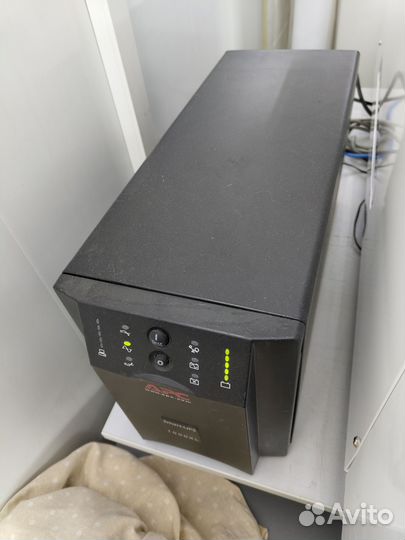 APC SMART UPS 1000xl