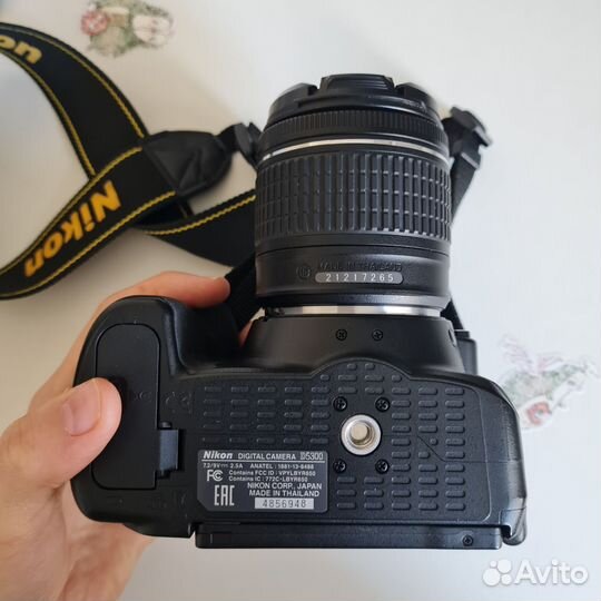 Зеркальный фотоаппарат Nikon D5300 Как новый