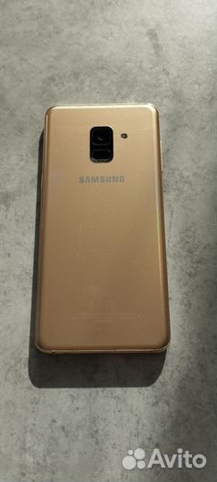 Samsung Galaxy A8 (2018), 4/32 ГБ