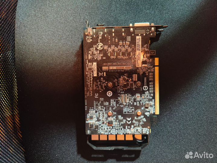 Видеокарта AMD RX 460