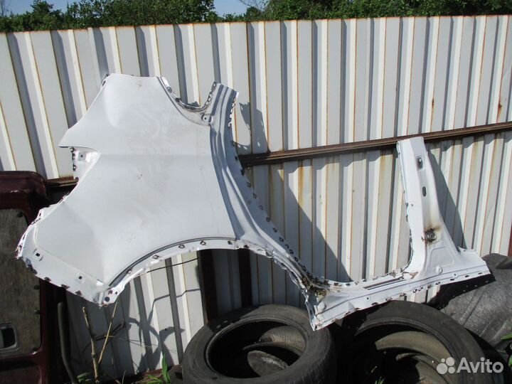 Крыло заднее правое Suzuki SX4