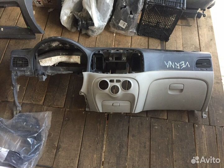 Торпедо Hyundai Verna 2005-2010