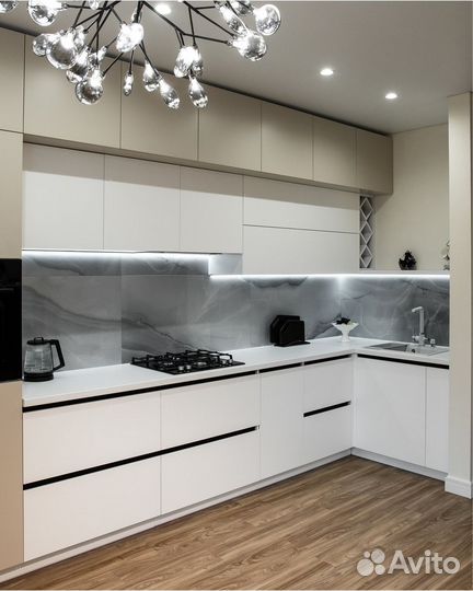 Кухонный гарнитур красивый