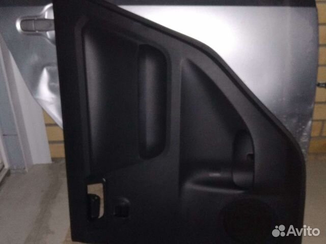 Продаю внутреннюю обшивку двери