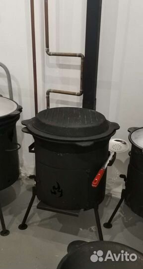 Казан с чугунной крышкой