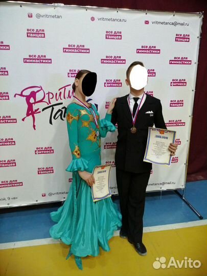 Платье для бальных танцев