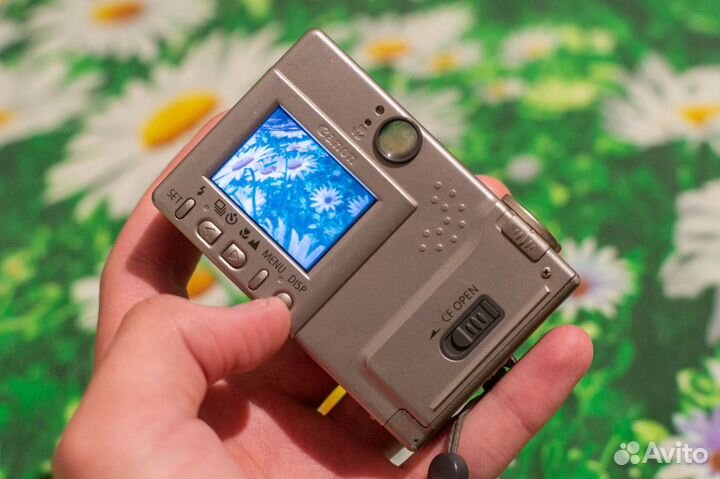 Y2k Canon digital ixus pc1001