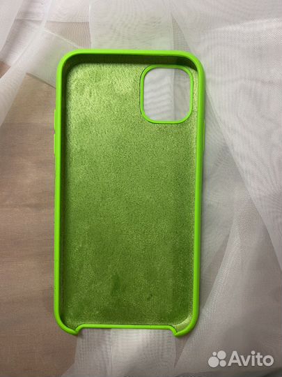 Чехол на iPhone 11