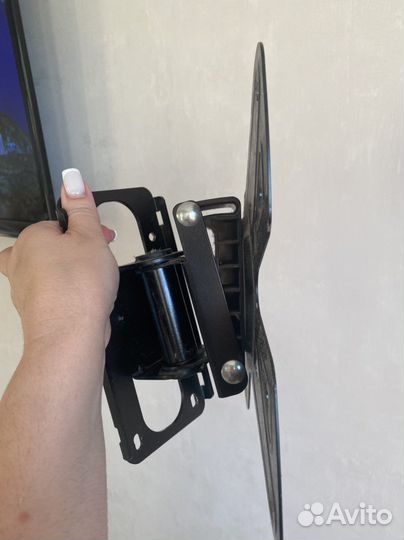 Кронштейн для телевизора