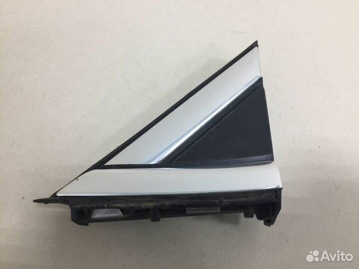 Накладка переднего крыла левого Skoda Karoq 2017