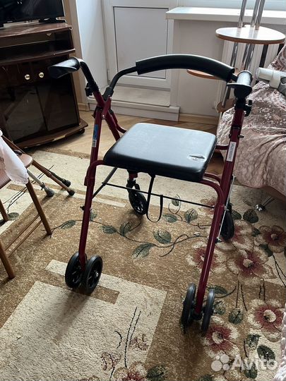 Ходунки для взрослых с сидением