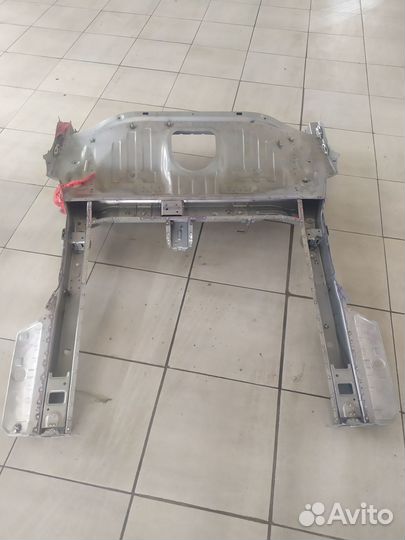 Панель запасного колеса Hyundai Solaris 2017