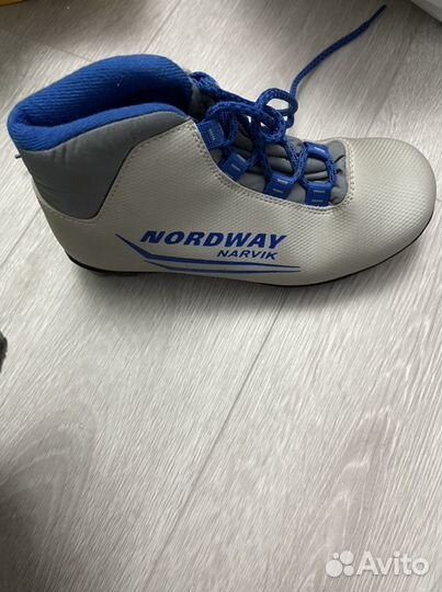 Лыжные ботинки