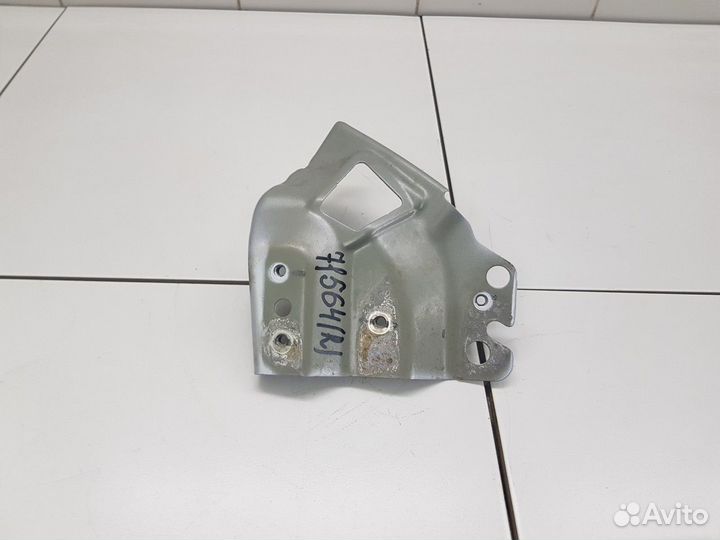 Кронштейн переднего правого крыла (Geely Coolray)