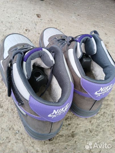 Кроссовки зимние