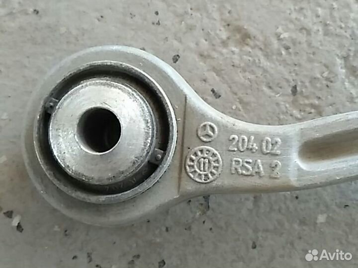 Рычаг задний левый Mercedes W204 C180