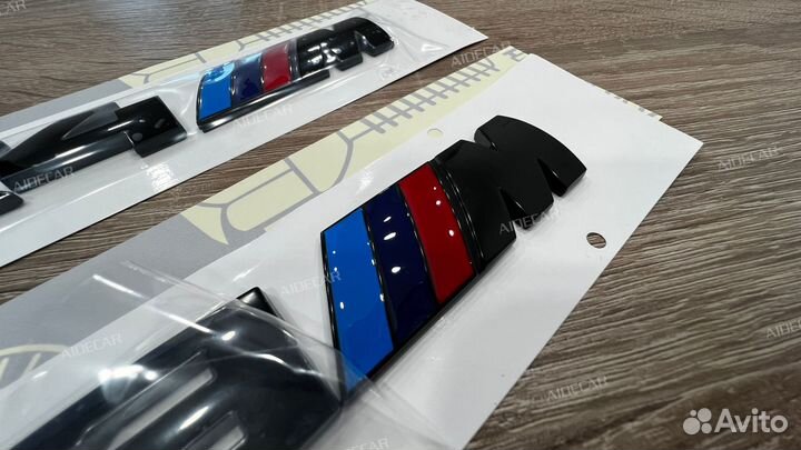 Надпись на багажник BMW - X3M, X4M Металл / Краска