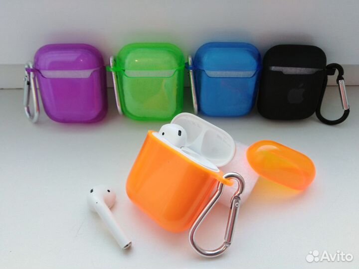 Чехол для наушников AirPods 2 с карабином