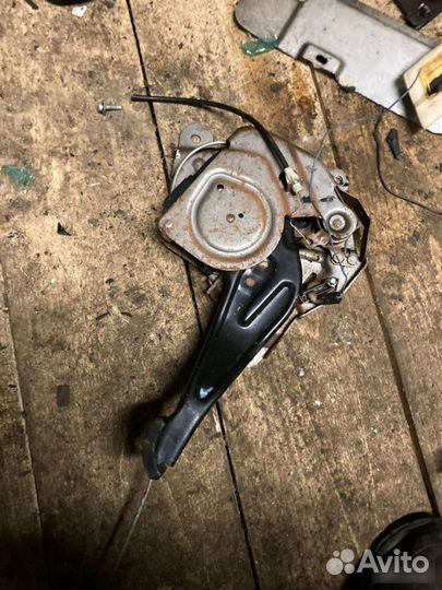 Рычаг стояночного тормоза Cadillac Escalade 3