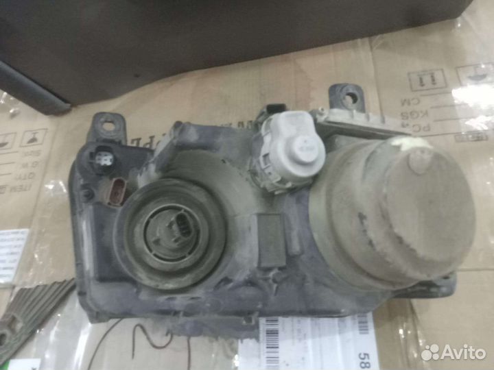 Фара левая Jeep grand Cherokee wk2 2012г