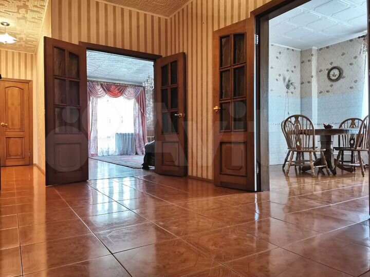 5-к. квартира, 169 м², 4/10 эт.