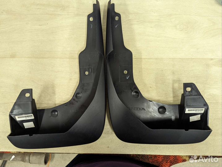 Продам передние брызговики honda CRV 2007-2012