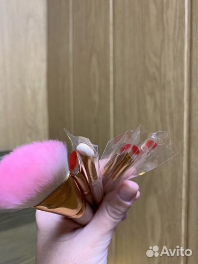 Кисти для макияжа