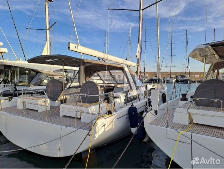 Beneteau Oceanis Yacht 54