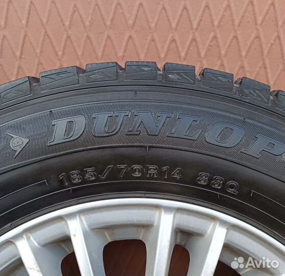 Dunlop SP Winter Maxx WM01 185/70 R14