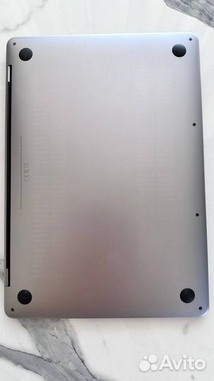 Macbook pro 13 2019 touch bar