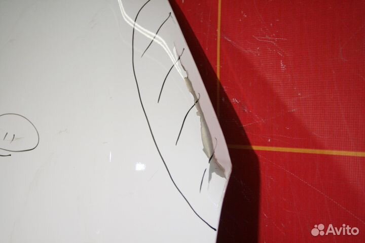 Капот Mercedes-Benz C-Class