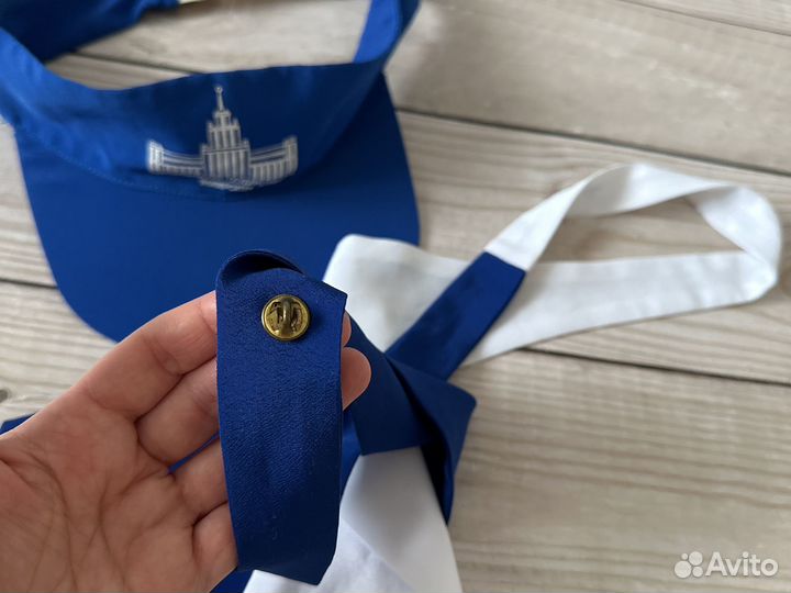 Козырёк значок галстук юургу университет