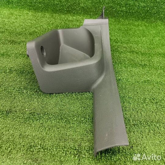 Накладка внутренняя на порог задняя левая Ford 2