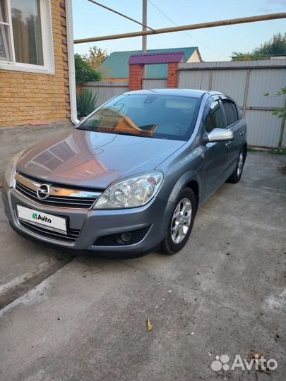 Opel Astra 1.6 МТ, 2008, 238 000 км