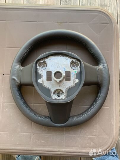 Руль Tesla model 3/Y с подогревом