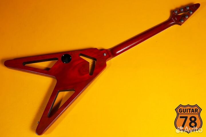 Святейшество Gibson The Holy V Flying V