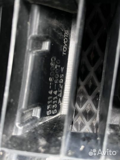 Решетка радиатора toyota land cruiser prado 150