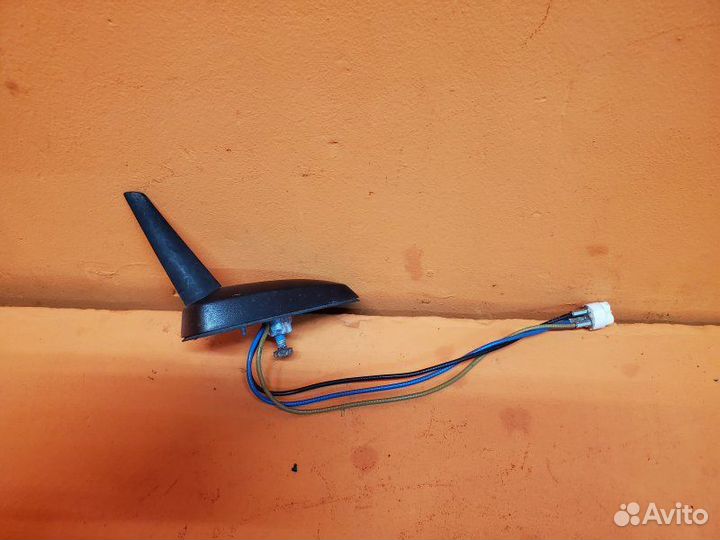 Антенна Hummer H3 2006