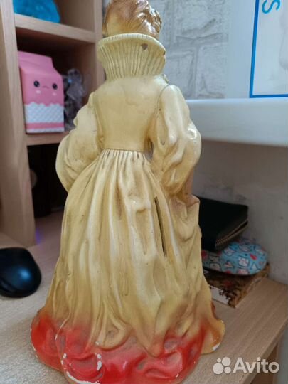 Статуэтка фигурка копилка гипсовая дама с веером