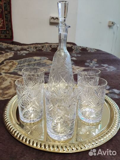 Набор графин и 5 стаканов с подносом