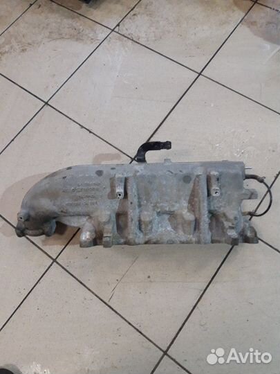 Коллектор впускной Opel Astra J