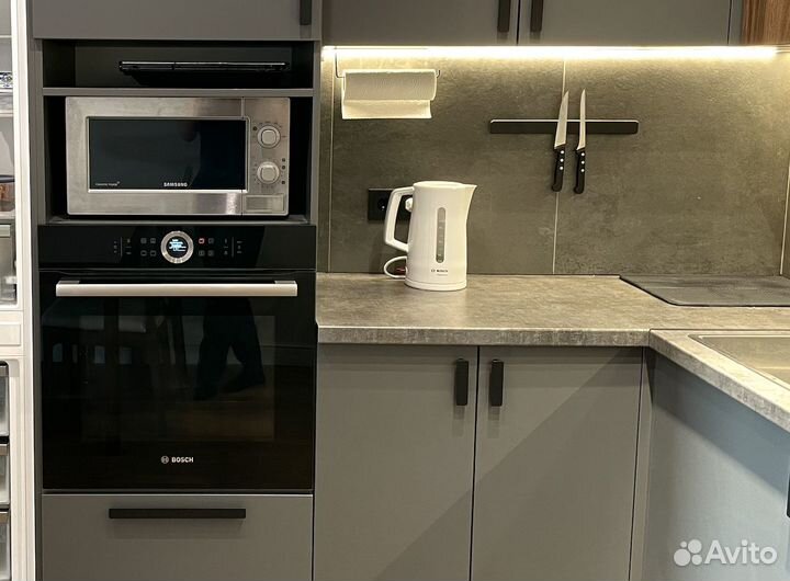 Духовой шкаф Bosch HBG634BB1