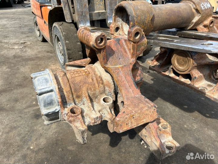 Ось балансира. Маз 5336 бортовой ямз 238М2 1998