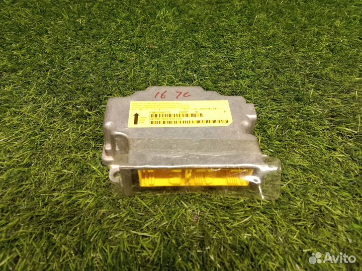 Блок управления airbag на Mitsubishi Lancer 10