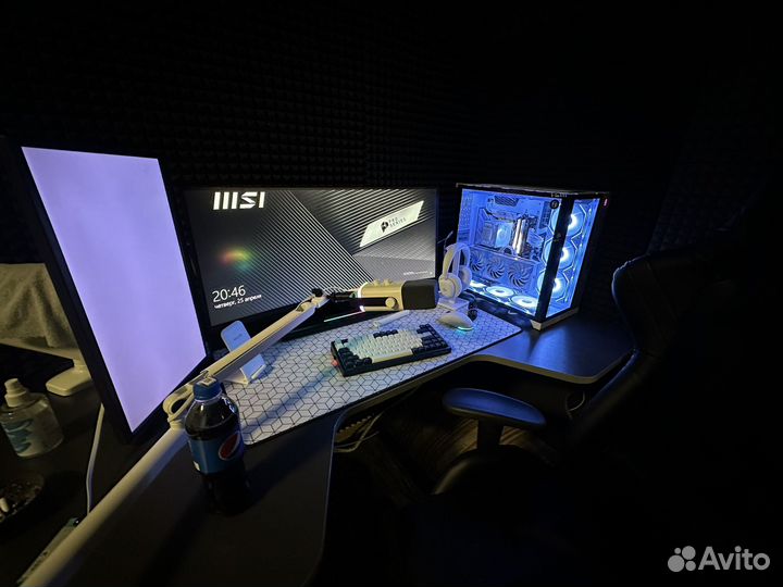 Игровой компьютер с монитором