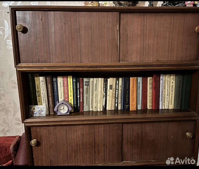 Полка книжная