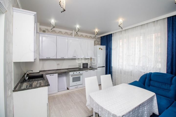2-к. квартира, 63,8 м², 2/5 эт.