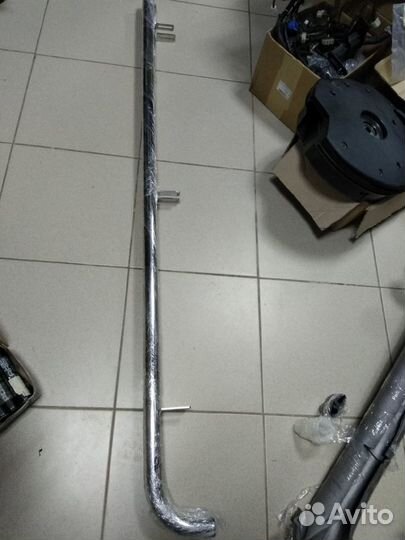 Пороги дополнительные Toyota Land Cruiser 200